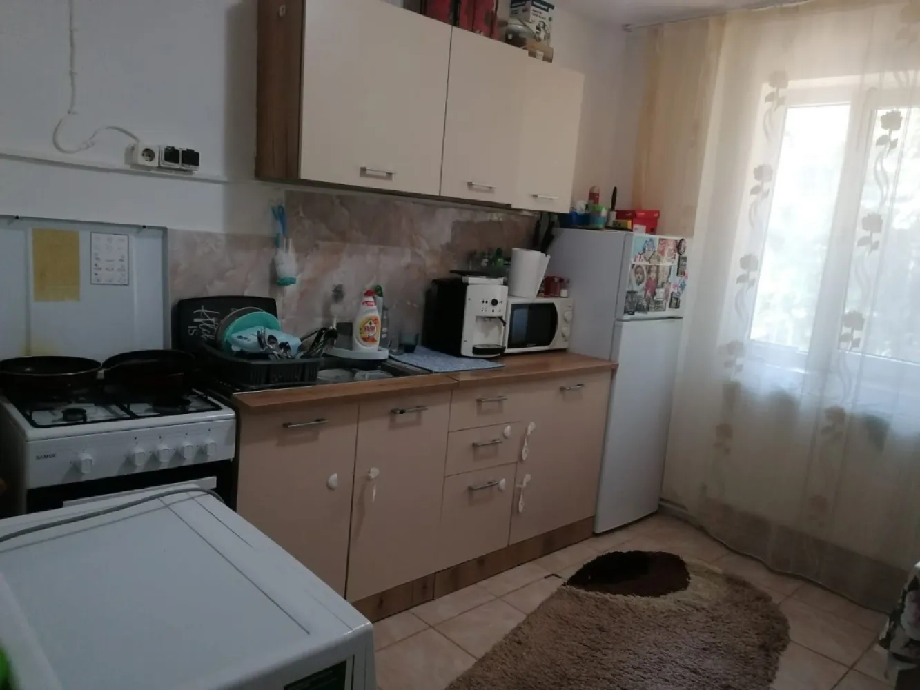 BRASADAS vinde ap 2 cam zona Micro 14. - Agentia Imobiliara BRASADAS vinde apartament cu doua camere situat in zona micro 14. 
Teren in folosinta de aproximativ 15 m patrati. 
Resctructurat recent.
Www.brasadas.com.