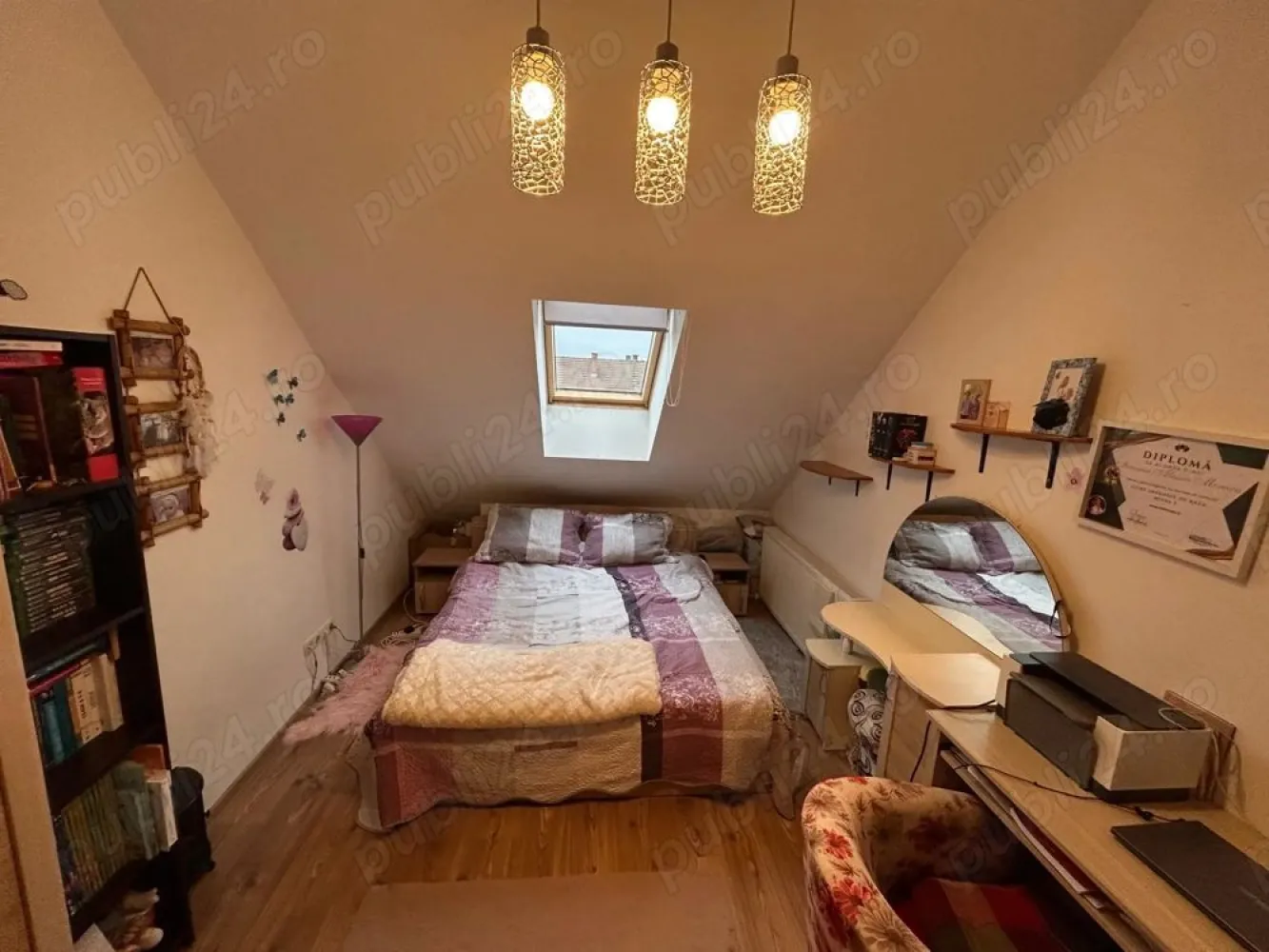 BRASADAS vinde ap 3 cam etaj 5/5 in zona Carpati 2. - Agentia Imobiliara BRASADAS vinde apartament cu 3 camere situat in Carpati 2 la etajul 5/5 cu suprafata utila de 60mp. in bloc NOU cu LIFT.
Te poti bucura de lumina naturala in fiecare camera si de un balcon cu vedere la oras.

Apartamentul se afla intr-o zona urbanizata, aproape de parcuri si centre de distractie. In apropiere, gasesti restaurante, cafenele si baruri, perfecte pentru petrecerea timpului liber. De asemenea, ai acces rapid la transportul in comun, facilitand deplasarile in oras. In zona sunt scoli si centre de sanatate, ceea ce face acest loc ideal pentru familii.

Zona foarte liniștită, la câteva minute de mers pe jos de noul LIDL de pe str. Lucian Blaga!
In apropiere avem magazine, patiserie, fast food, stații de autobuz 

Terasă de 24 mp cu pergola pentru umbrire, bucătărie open space si 2 dormitoare spațioase si o baie.

Loc de parcare 
Apartamentul de preda complet mobilat și utilat!

Www.brasadas.com.