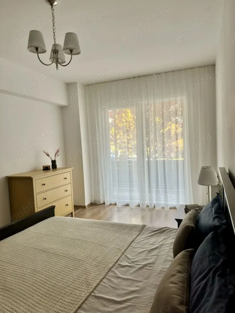Persoana fizica vând Apartament 2 camere, 60 mp utili + terasă 30 mp - Persoana fizica vând Apartament 2 camere, 60 mp utili + terasă 30 mp, într-o zonă liniștită și ușor accesibilă din cartierul Bună Ziua.

 Detalii tehnice:
 Suprafață utilă: 60 mp
 Terasă: balcon și terasă înierbată 30 mp
 Compartimentare: dormitor, living, bucătărie închisă, baie
 Înălțime camere: 2,67 m
 Parter înalt 
 Se vinde mobilat și utilat.

 Apartamentul este ideal atât pentru locuit, cât și pentru investiție (închiriere pe termen lung). Se vinde exact ca în fotografii gata de mutare imediată.