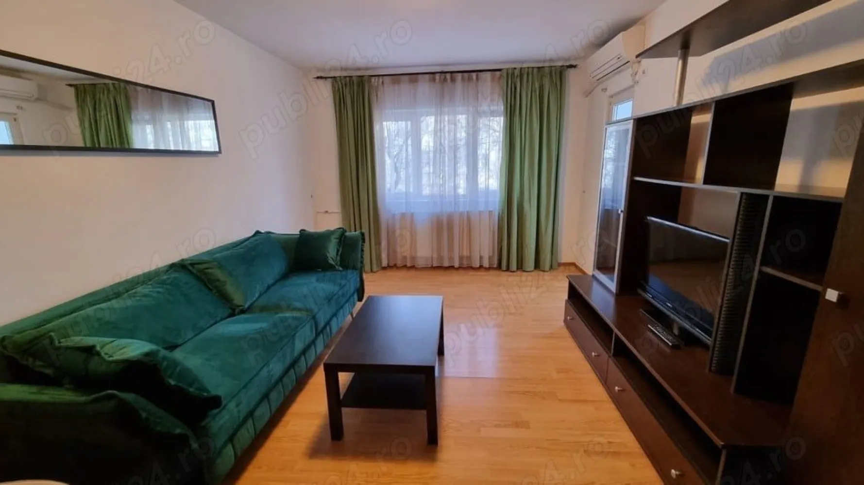 Proprietar, inchiriere 2 camere Aviatiei (boiler, parcare ADP, contract ANAF) - Proprietar, inchiriez apartament 2 camere in Aviatiei situat pe str. Aripilor , etaj 1 4.
Inchiriez pe termen lung apartament modern si foarte curat, situat la 5 minute de statia de metrou Aurel Vlaicu si de parcul Herastrau, proaspat renovat, prima chirie 1+1.
Specificaţii

Utilitati generale: Curent, Apa, Canalizare, Gaz
Sistem incalzire apa : Boiler electric
Climatizare: Aer conditionat in fiecare camera
Acces internet: Cablu, Wireless

Finisaje
Ferestre cu geam termopan: PVC, plasa tantari
Stare interior: Renovat
Usi interior: Lemn
Usa intrare: Metal
Izolatii termice: Exterior
Podele: Gresie, Parchet
Pereti: Vopsea lavabila

Dotări
Bucatarie: Mobilata si utilata
Contorizare: Contor gaz, Apometre
Mobilat: Complet
Electrocasnice: Masina de spalat rufe, Frigider, Aragaz, Hota, TV, Cuptor cu microunde,
Loc parcare ADP: 1