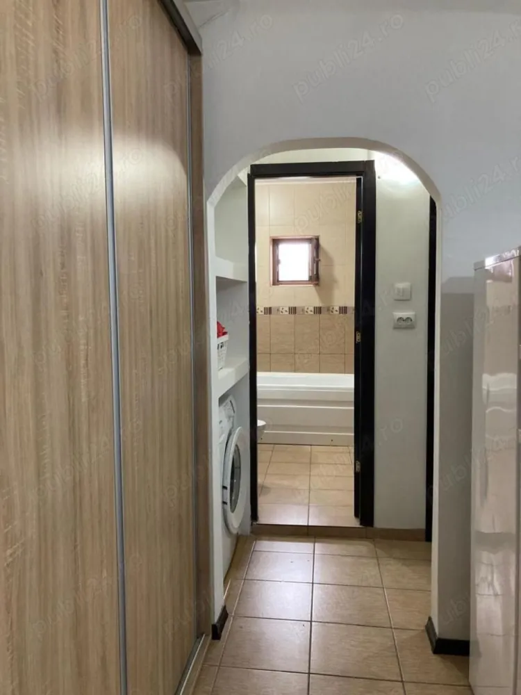 Inchiriez Ap 2 cam zona foarte buna AUREL VLAICU 2 min MALL PROMENADA! - Apartament mobilat, utilat complet la 2 minute de mers pe jos de Mall Promenada și metrou Aurel Vlaicu. Asa cum se vede din imagini apartamentul arata foarte bine, este intretinut,utilat si mobilat complet, cu toate utilitatile! Va astept la vizionare! Mentionez ca nu accept animale de companie!!
Sector 1, Str Căpâlna,nr 2,ap 4 4, cu 2 balcoane, 2 aere condiționate, mobila dormitor mobexpert, mobila sufragerie jisk, internet și cablu TV incluse,LOC DE PARCARE INCLUS.
 
Pentru mai multe detalii, rog contact telefonic whatsapp la numarul :