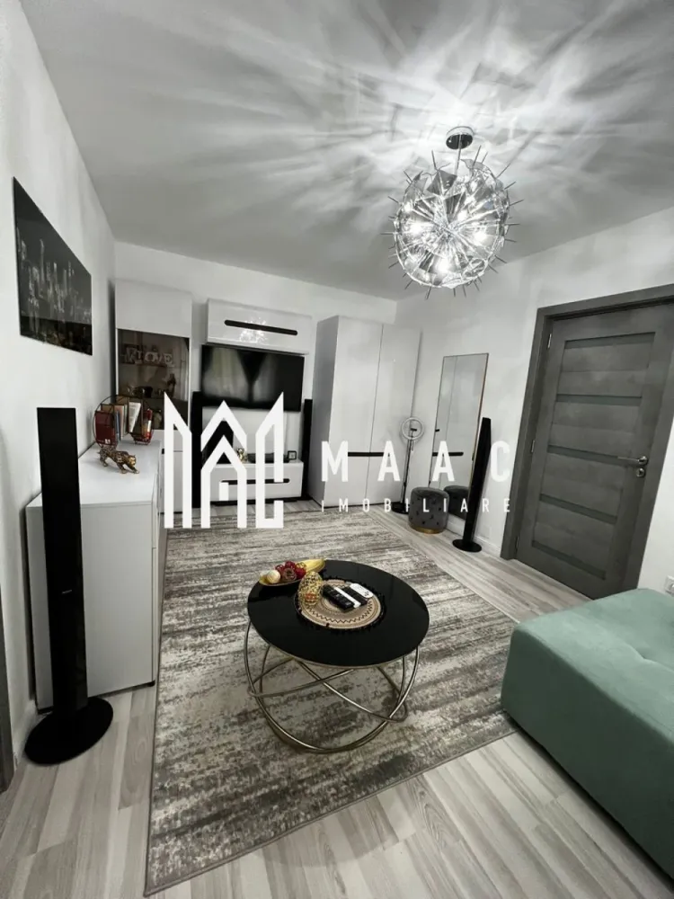 Apartament 2 camere | Renovat | Etaj 2 | Balcon | Milea - MAAC Imobiliare va prezinta un apartament 2 camere semidecomandat, complet mobilat și utilat – Zona Milea / Vasile Aaron. Caracteristici generale: Suprafață utilă: 44 mp Etaj: 2 din 4 – etaj intermediar Compartimentare: semidecomandată – spațiu optimizat, bine gândit Balcon spațios, închis cu geamuri termopan Apartamentul se predă complet mobilat și utilat, conform fotografiilor Compartimentare: Apartamentul este format din hol de intrare, sufragerie, dormitor, bucătărie, baie cu geam de aerisire și un balcon închis cu termopan. Dotări și îmbunătățiri recente: Instalații noi pentru gaz, curent și apă Centrală termică proprie nouă cu calorifere Izolație termică exterioară pentru un plus de eficiență energetică Geamuri termopan Ușă metalică la intrare Șapă autonivelantă pentru podele uniforme Finisaje: faianță, gresie, parchet și lavabilă Beneficii: Apartamentul se vinde complet mobilat și utilat, fiind ideal pentru mutare imediată sau pentru investiție. Potrivit pentru cupluri, familii mici sau ca investiție pentru închiriere. Pentru mai multe detalii, precizati telefonic ca ati vazut anuntul cu ID: CP2538776 }}