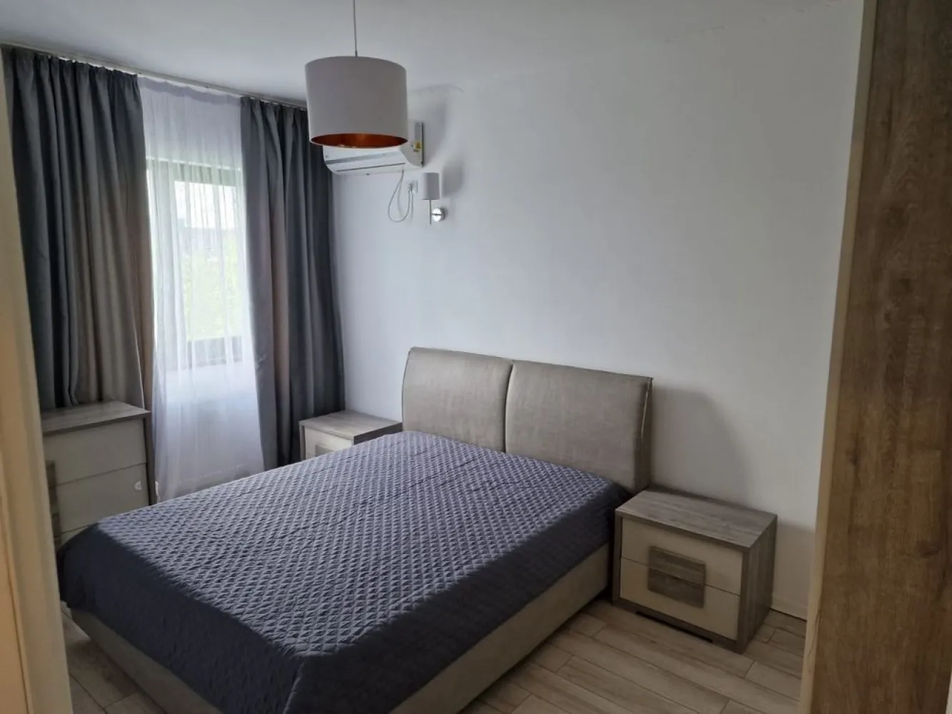 Inchiriere apartament 2 camere Novum Splaiul Independentei - Apartament 2 camere etaj 4/11 complet mobilat și utilat , cu centrala proprie , aer condiționat . 
Pentru detalii : 07******22