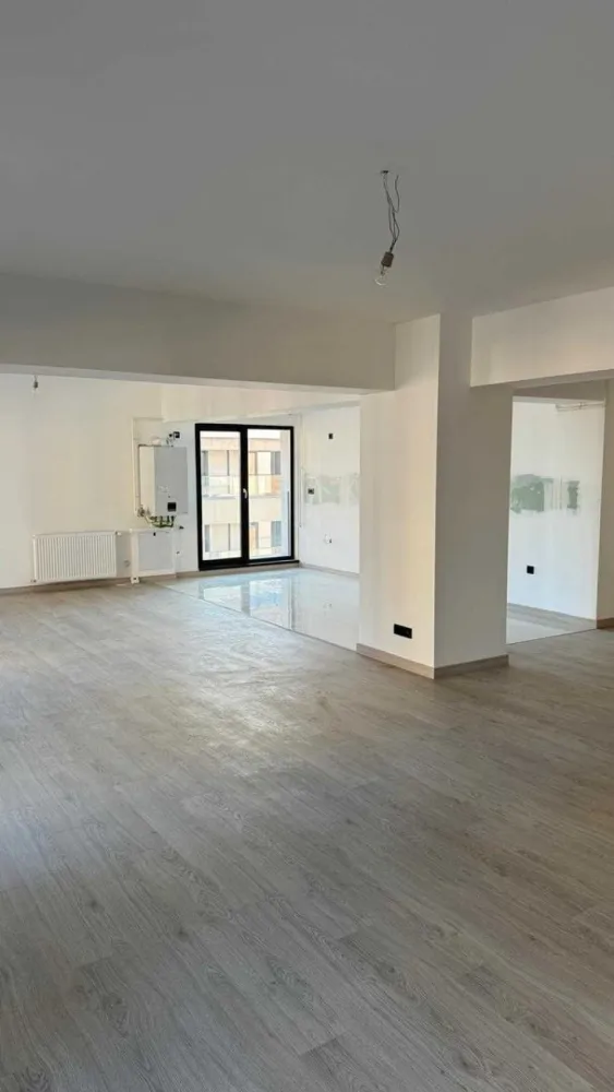 Duplex 4 camere, 182,10 mp, rezidential Select Dudesti - Direct de la propietar, duplex nou 2024, complet utilat (centrala, obiecte sanitare baie, apa, curent, gaze), cu un aspect impecabil, luminos, intr-o zona centrala linistita.
Apartamentul duplex are 4 camere, decomandat, aproape de statia de metrou Dristor. Locuinta se afla la etaj 11-12/12 intr-un bloc din complexul Select Residences, aflat pe calea Dudesti nr. 186, sector 3.
Locuinta se poate ocupa imediat si nu include loc parcare. ( se pot achizitiona de la dezvoltator ) . Se poate vande si spre sociatate cu factura negociabil. Pretul afisat include TVA si este valabil pentru persoane fizice, pentru persoane juridice se modifica cu taxare inversa.