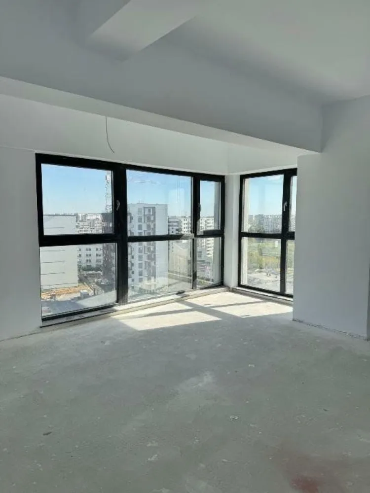 Virtutii Mc Donalds ,Lacul Morii,Grozavesti - bloc finalizat ,apartament tip duplex situat la etajul 10 si 11 ,compus din 3 dormitoare ,3 bai,living ,bucatarie,terasa 45 mp.Apartamentul este dotat cu incalzire in pardoseala,centrala proprie,pregatire pentru panouri solare,gresie ,faianta si parchet calitate premium PRETUL ESTE 274600 euro +TVA