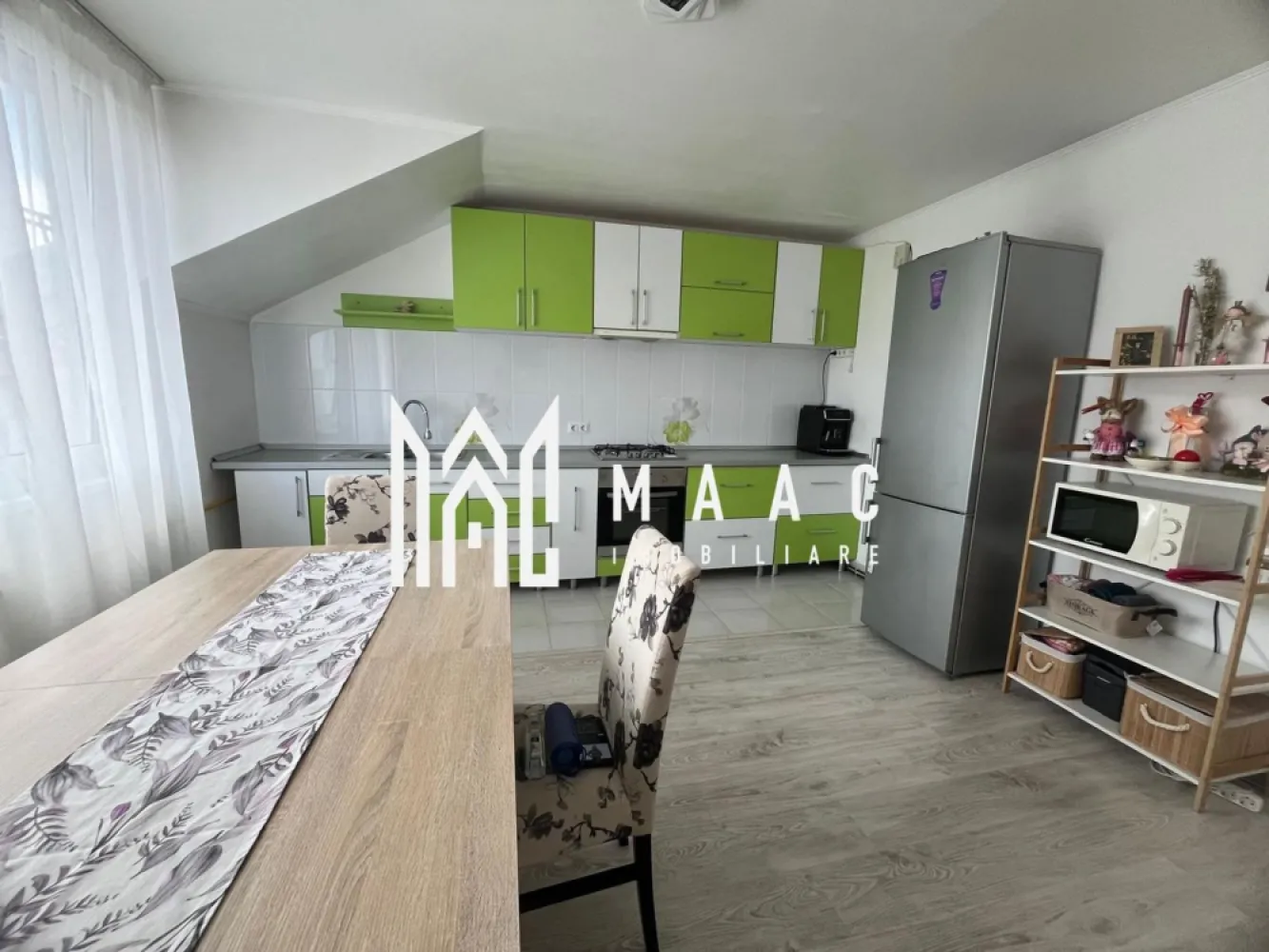 Apartament 2 camere | Decomandat | 97.5 mp | Terezian