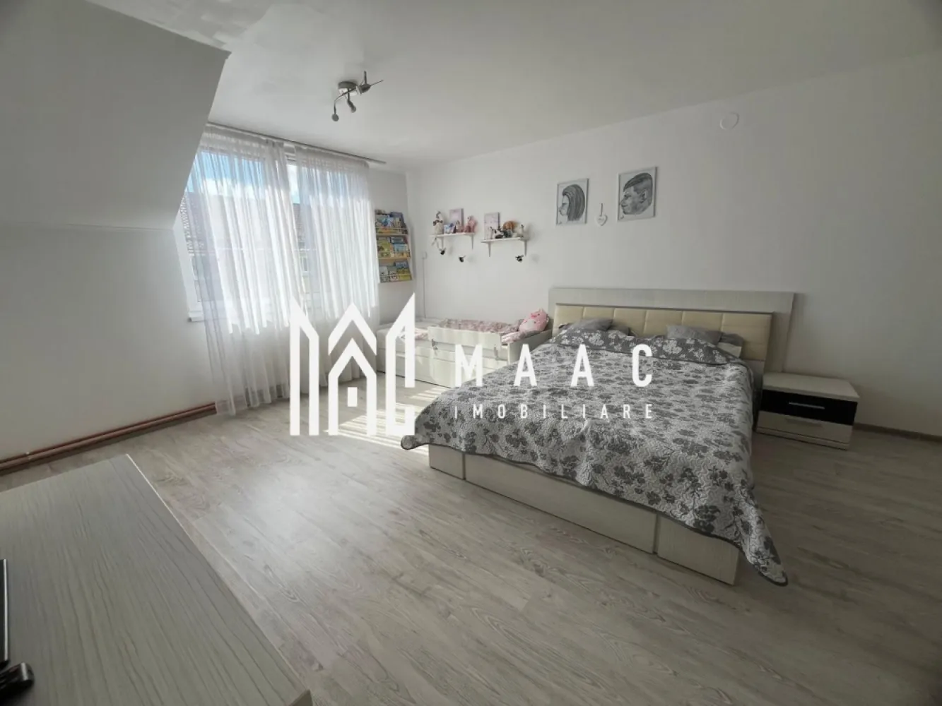 Apartament 2 camere | Decomandat | 97.5 mp | Terezian