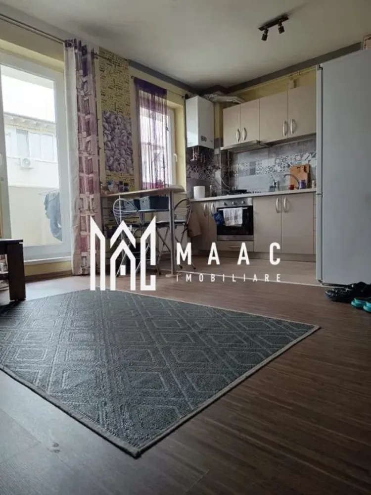 Apartament 2 camere | Balcon | 40 MPU | Doamna Stanca - MAAC Imobiliare va prezinta un apartament cu 2 camere semidecomandat, zona Doamna Stanca, lângă Shopping City. Acces facil la mijloace de transport în comun, școli, grădinițe, parcuri și alte puncte de interes. Detalii generale ale imobilului: Etaj 4 din 5, într-un bloc construit în anul 2015 Suprafață utilă de 40 mp Balcon de 4 mp Apartament luminos Compartimentare: Living open space cu bucătărie Dormitor matrimonial Baie spațioasă, dotată cu cadă și geam pentru aerisire Balcon Dotări și finisaje: Centrală termică proprie cu calorifere Ușă metalică la intrare Geamuri termopan Se vinde mobilat și utilat complet, exact ca în poze – pregătit pentru mutare imediată Potrivit pentru investiție cu randament bun datorită poziționării. Pentru mai multe detalii precizati telefonic ca ati vazut anuntul cu ID: CP2534775 }}