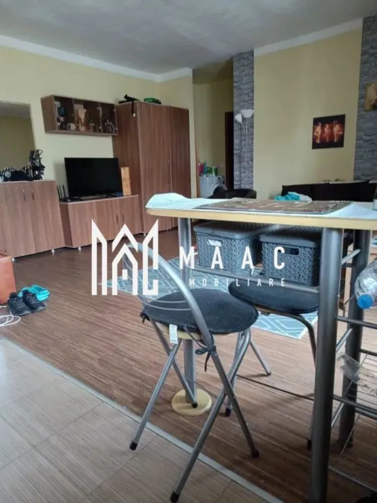 Apartament 2 camere | Balcon | 40 MPU | Doamna Stanca - MAAC Imobiliare va prezinta un apartament cu 2 camere semidecomandat, zona Doamna Stanca, lângă Shopping City. Acces facil la mijloace de transport în comun, școli, grădinițe, parcuri și alte puncte de interes. Detalii generale ale imobilului: Etaj 4 din 5, într-un bloc construit în anul 2015 Suprafață utilă de 40 mp Balcon de 4 mp Apartament luminos Compartimentare: Living open space cu bucătărie Dormitor matrimonial Baie spațioasă, dotată cu cadă și geam pentru aerisire Balcon Dotări și finisaje: Centrală termică proprie cu calorifere Ușă metalică la intrare Geamuri termopan Se vinde mobilat și utilat complet, exact ca în poze – pregătit pentru mutare imediată Potrivit pentru investiție cu randament bun datorită poziționării. Pentru mai multe detalii precizati telefonic ca ati vazut anuntul cu ID: CP2534775 }}