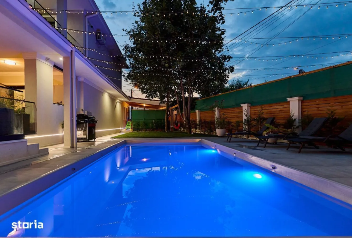 Vila cu Piscina UNICAT! Foto REALE! FINALIZAT Interior si Exterior! - Vila de LUX mun.IASI str. Fermei ! - UNICAT! Finalizata Interior + Exterior !
PISCINA Exterior !
TOTUL NOU!
IMAGINI REALE !
Localizata in municipiul Iasi , Str. Fermei !
Se vinde complet utilata și mobilata - electronice!..ne mai fiind necesara nici o investiție.
FINALIZAT INTEGRAL EXTERIOR !
Vila este racordata toate utilitățile :
* energie electrica trifazic
* gaz
* canalizare
* internet fibra optica
* str. asfaltata
Vila are o suprafață utilă totală 280 mp.
Compartimentare :
Parter :
* Hol + Scara - 25 mp
* Living + Dining - 35 mp
* Bucatarie - 20 mp
* Birou - 20 mp
* Cameră tehnica : 8 mp
* Baie parter : 6 mp
* Terasa : 60 mp
Etaj :
* Hol + Scara - 15 mp
* Baie etaj - 6 mp
* Dormitor 1 - 16 mp
* Dormitor 2 -16 mp
* Dormitor Matrimonial + Dressing - 25 mp
* Baie Matrimoniala - 8 mp
* Balcon - 20 mp
Mansarda - 60 mp
Terenul are o suprafață totală de 613 mp !
Vila a fost realizat cu materiale de construcții și finisaje de cea mai buna calitate .
La exterior :
* Structura de rezistenta este realizat pe cadre din beton armat si caramida
* termoizolație din polistiren EPS 100 - de 15 cm
* tamplarie clasa A - VEKA - antracit - Feronerie Maco Multimatic - cu sticla termopan pachet 3 sticle - 52 mm pervazuta cu bagheta Thermix anticondens
* acoperita cu tigla Bramac
* tencuiala decorativa exterior cu silicon-silicat si fibre
* terase și aleei placate cu gresie antialunecare de trafic grosime 20 mm
* gard exterior realizat din stalpi de beton 25x25 cm cu fundatie din beton , lemn
* balustrada exterior din sticla securiza 828 și profil aluminiu
* iluminat arhitectural cu banda led și proiectoare led- senzor de miscare
* sistem de monitorizare cu camere HD - 10 buc
* sistem video-interfon cu 2 monitoare la interior parter și etaj
* parcare acoperita , 3 locuri + posibilitatea instalare stație de încărcare mașini electronice - trifazic
* gazon + sistem de irigatie !
* etc.
La Interior :
* Usi interior lemn stratificat Frasin , culisante in perete cu sistem italian Eclisse
* Parchet triplu Lemn Stratificat 14 mm - montaj prin lipire
* Gresie portelanata rectificata 120 x 60 cm
* Trepte placate cu lemn stratificat Frasin- banda led
* Balustrada din sticla securizata
* Încălzire in pardoseala cu teava pe-xa 17x2 / 2 puncte de comanda
* Automatizare SARUS termostate wireless în fiecare camera - 6 buc + centru de comanda putând fi controlata din aplicație pe telefon
* Central VAILLANT cu boiler și dedurizator profesional apa
* Instalație electrica integral Schneider aparataj + siguranțe / 2 tablouri electrice separate pe parter și etaj
* 3 bai utilate și mobilate complet cu produse de cea mai buna calitate import Italia ! ( vezi poze! )
* Bucatarie complet mobilat cu insula ( mobilier realizat la comanda cu fronturi Mdf Vopsit și frezat / feronerie Blum) și complet utilată cu electrocasnice ( cuptor / cuptor microunde bosch , plita inducție 5 zone, hota, mașina de spălat vase , lavoar compozit/baterie cu dus/ frigider LG side by side
* masina spalat rufe LG
* mașină spatat vase Bosch
* congelator tip frigider
* sistem de iluminat pe 3 zone/ banda led /spoturi / corpuri de iluminat
* televizoare HD 4K 139 mm
* canapea coltar extensibila - 1 buc
* canapea 3 loc extensibile - 1 buc
* dressing matrimoniale 1,5 x 6 mp + dressing 3 x 2,5 m - 5 buc
* mobilier living TV cu riflaje
* comodă 3 ml cu fronturi mdf
* masa sticlă securitate living + 8 scaune
* perdele și draperii catifea
* scara pod din aluminiu telescopica
* etc..
Sunt incluse absolut toate dotările necesare pentru a va muta doar cu lucrurile persoanele !..ne mai find nevesar nici o investite!
Totul a fost realizat în cel mai mic detalii la îndrumarea unui Arhitect !
Daca va dorit o casa de Vis acum aveți ocazia sa o achizitionati !
Vila UNICAT ! Pentru cei care apreciază calitate și frumosul !
Va stam la dispoziție pentru mai multe detalii - foto și pentru o vizionare !
COMPLET UTILATA si MOBILATA Interior si Exterior !
PRET: 765.000 euro !