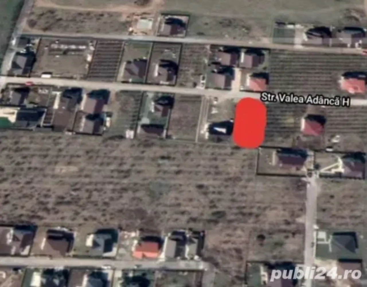Teren intravilan Tudor Neculai (CUG Rond vechi ) - Terenul intravilan 930m2, este situat in CUG langa Rond Vechi (la 750 m liniari de Aleea Tudor Neculai, langa zona Pepinierei.

Terenul este situat într-o zonă liniștită cu case si vile(fara blocuri in proximitate).
Utilitati : apa, gaz, curent.
Preț usor negociabil.
Exista și posibilitatea de parcelare.