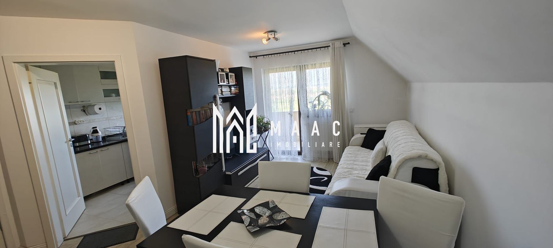 Apartament 4 camere | Etaj 3 | 98 MPU | Balcon | V. Aurie