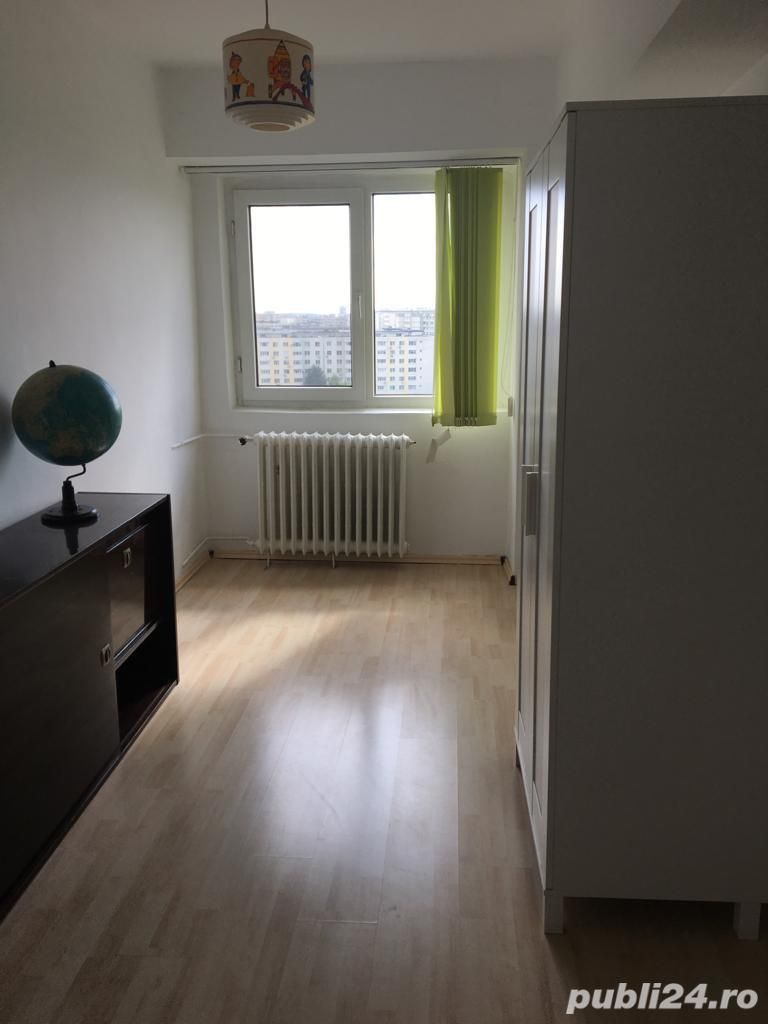Apartament 4 camere, la 2 minute de Mega Mall, pret 99000 , particular