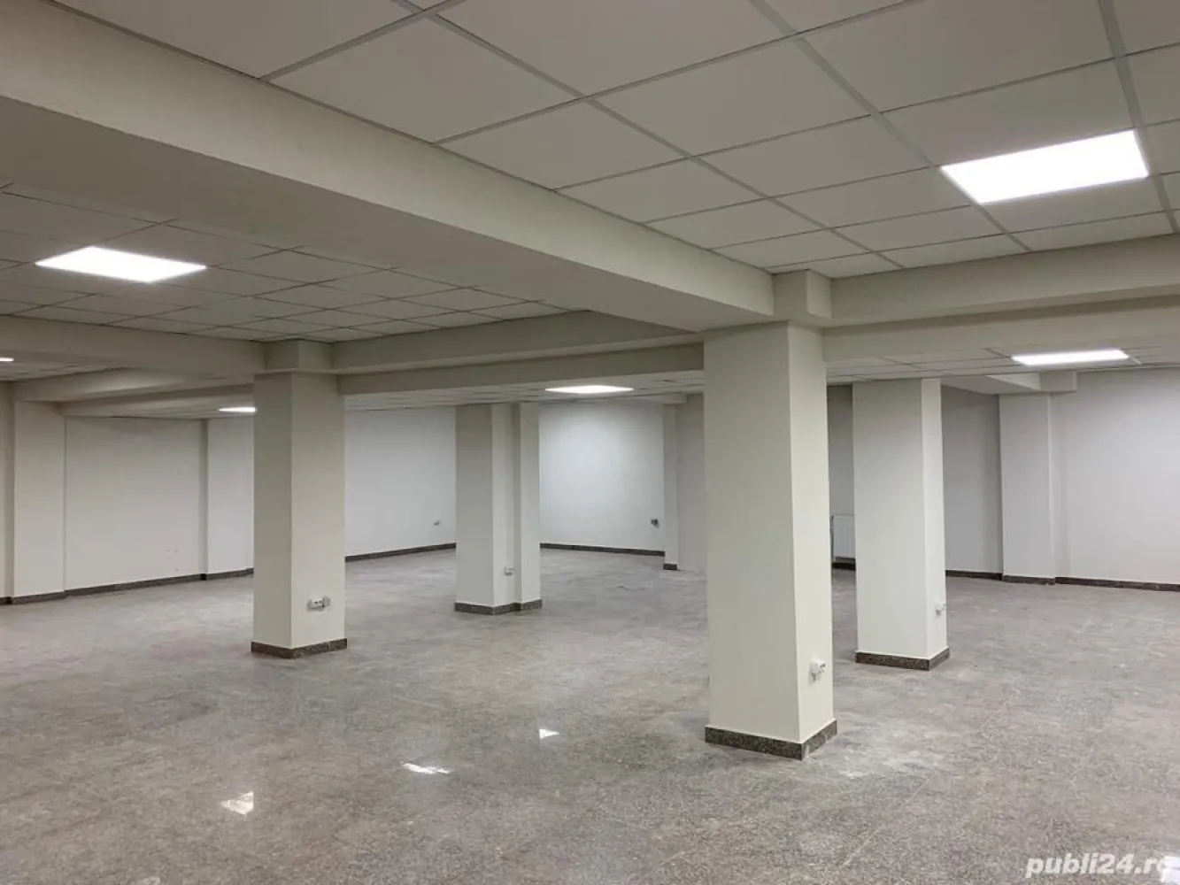 Ofer spre vanzare Spatiu Comercial 170mp + 70mp Parcare - Vand spatiu comercial 240 m (170 m utili + 70m parcare)
Spatiul este dimensionat 13,5m * 12,5m
-Spatiul contine : Granit , tavan fals , grup sanitar , contorizat individual lumina-gaze inclusiv 380V
- Fata in fata cu statia de STB.
- 5 locuri de parcare 
Strada Tineretului 58 Militari Residence

Detalii extra: telefon