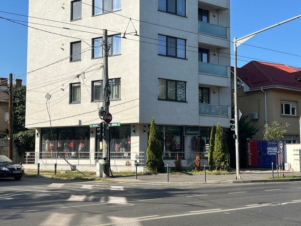 Vanzare spatiu comercial Drumul Sarii 150 mp