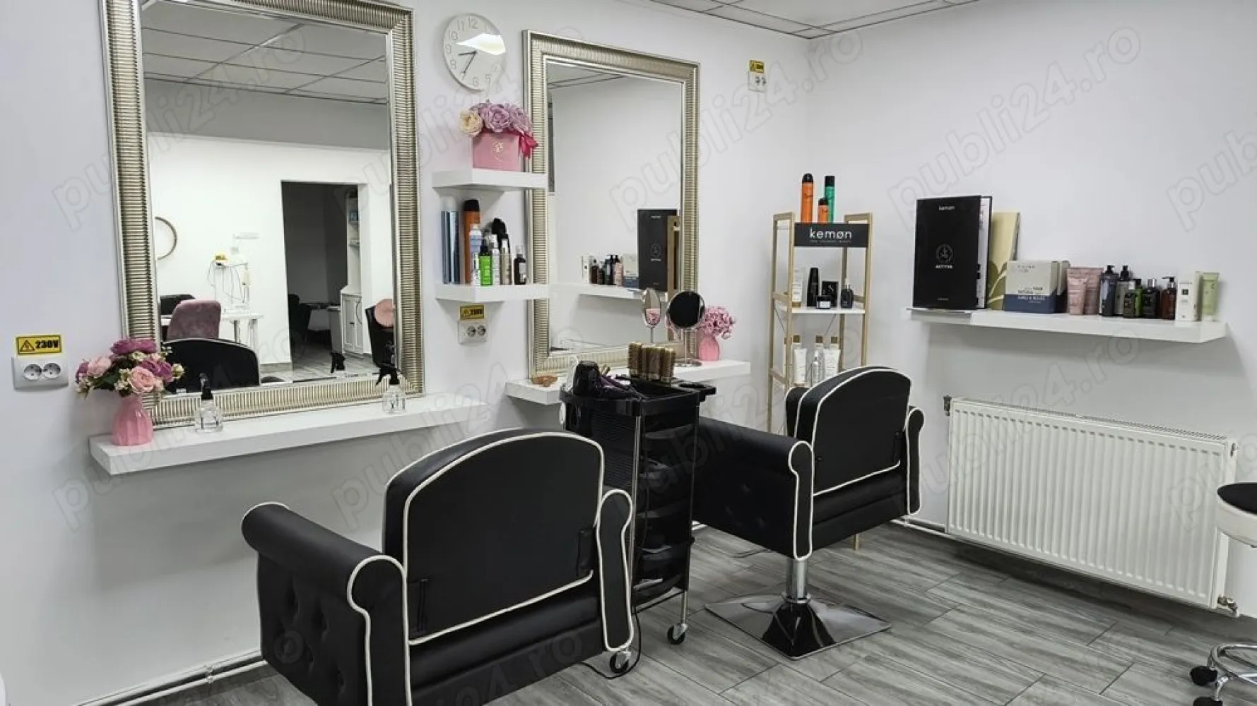 Afacere la cheie! Salon de infrumusetare - Vând salon de înfrumusețare situat in sector 2, București, poziționat stradal,vad pietonal,salonul funcționează de 10 ani, a fost renovat in totalitate în luna februarie a acestui an,nu necesită investiții,se preda fara firma.chirie avantajoasa.
Pentru mai multe detalii ,va rog să mă contactați!