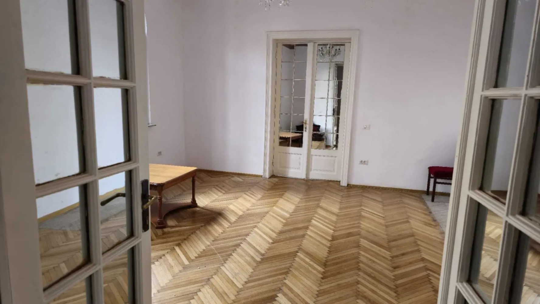 Apartament 4 camere Ferdinand Pache Protopopescu - Pache,Școală Iancului,apartament 4 camere,120 mp utili,2/2+pod,camere înalte,centrala proprie,singur pe nivel.