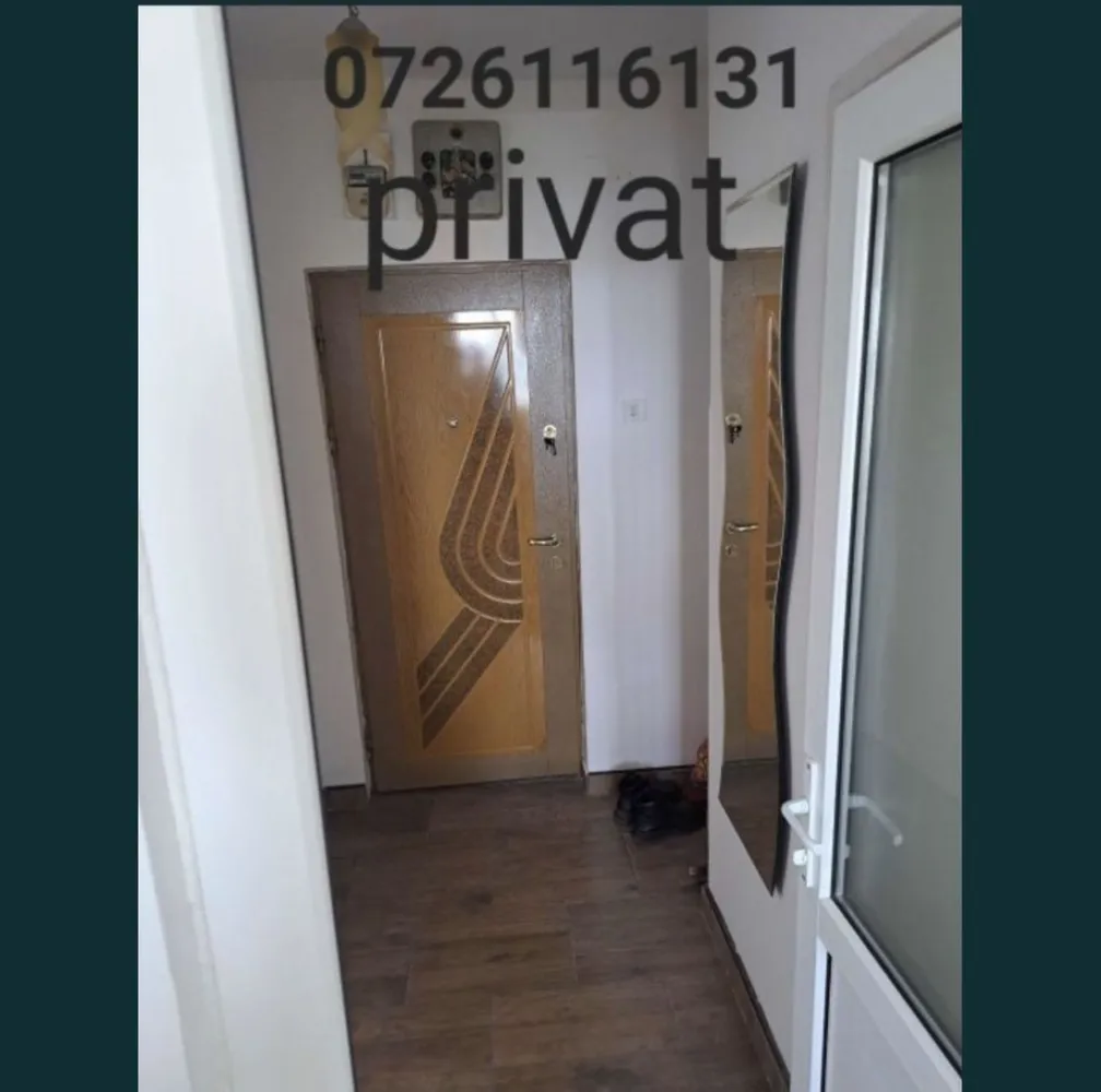 Vand apartament 2 camere - Vând apartament 2 camere,semidecomandat, încadrat, suprafață totală 51,9(zona Abator), curat,balcon mare,6metri,imbracat in termopan și ferestrele la fel,parțial mobilat,gazele sunt la ușă. Cadastru , intabulare și certificat energetic B, facute.Blocul este izolat la exterior,in interior totul este de termopan ,lift nou ,zugrăvit,foarte curat și îngrijit. In fata blocului aveți complexul cu numeroase magazine,Profi ,jysk, carefour market posta,librărie, etc cat și statia autobuz 101,101M. In spatele blocului unde este situat apartamentul cu vedere spre biserica și port,exista locuri de parcare și loc de joaca îngrădit. Exclus combinații și colaborări cu agenții imobiliare!.Actele de vânzare cumpărare se fac la notariat inte vânzător și cumpărător,plata se face prin transfer bancar. Cei care au cash, va rog sa nu mă deranjați,totul se face prin transfer bancar. Nu răspund la mesaje,pe olx.Anuntul va fi șters in momentul când se va vinde.
