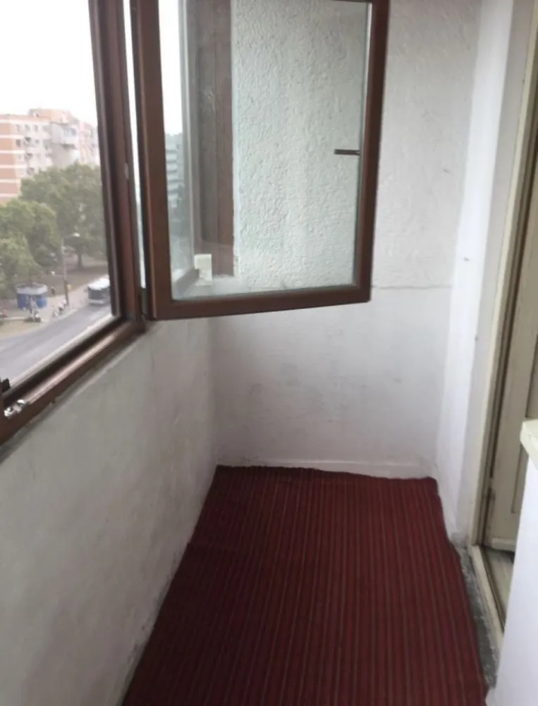Apartament de vanzare, 3 camere, Tomis3 Constanta - Apartament de vanzare 3 camere , tomis trei , et 7 , decomantat