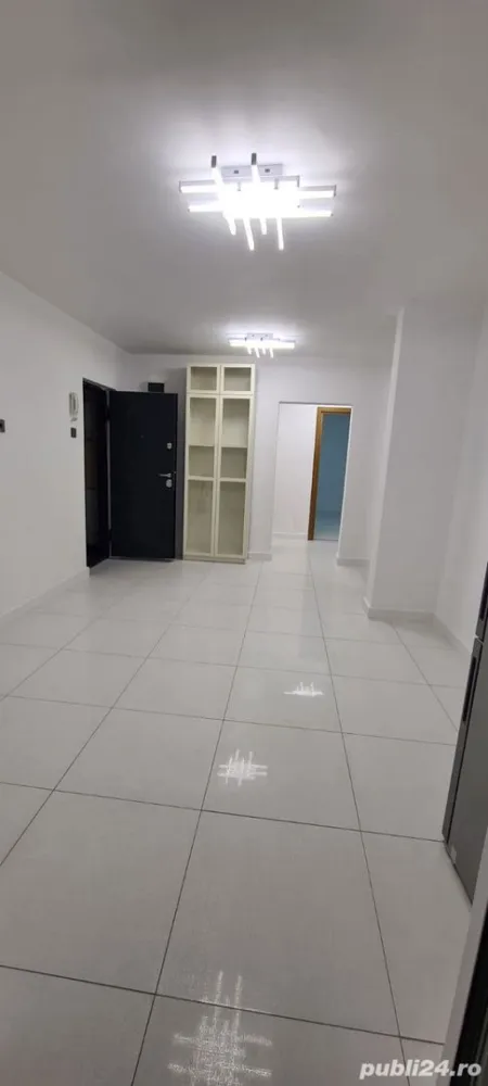 Spatiu de închiriat Bulevardul Constantin Brâncoveanu - Spatiu de închiriat la parter linga metrou. Este un apartament de 3 camere decomandat 2 bai cu centrala proprie are 82 mp utili renovat recent prima închiriere cu contract la ANAF pe termen foarte lung.1+1 chirie este de 1100 
Laura