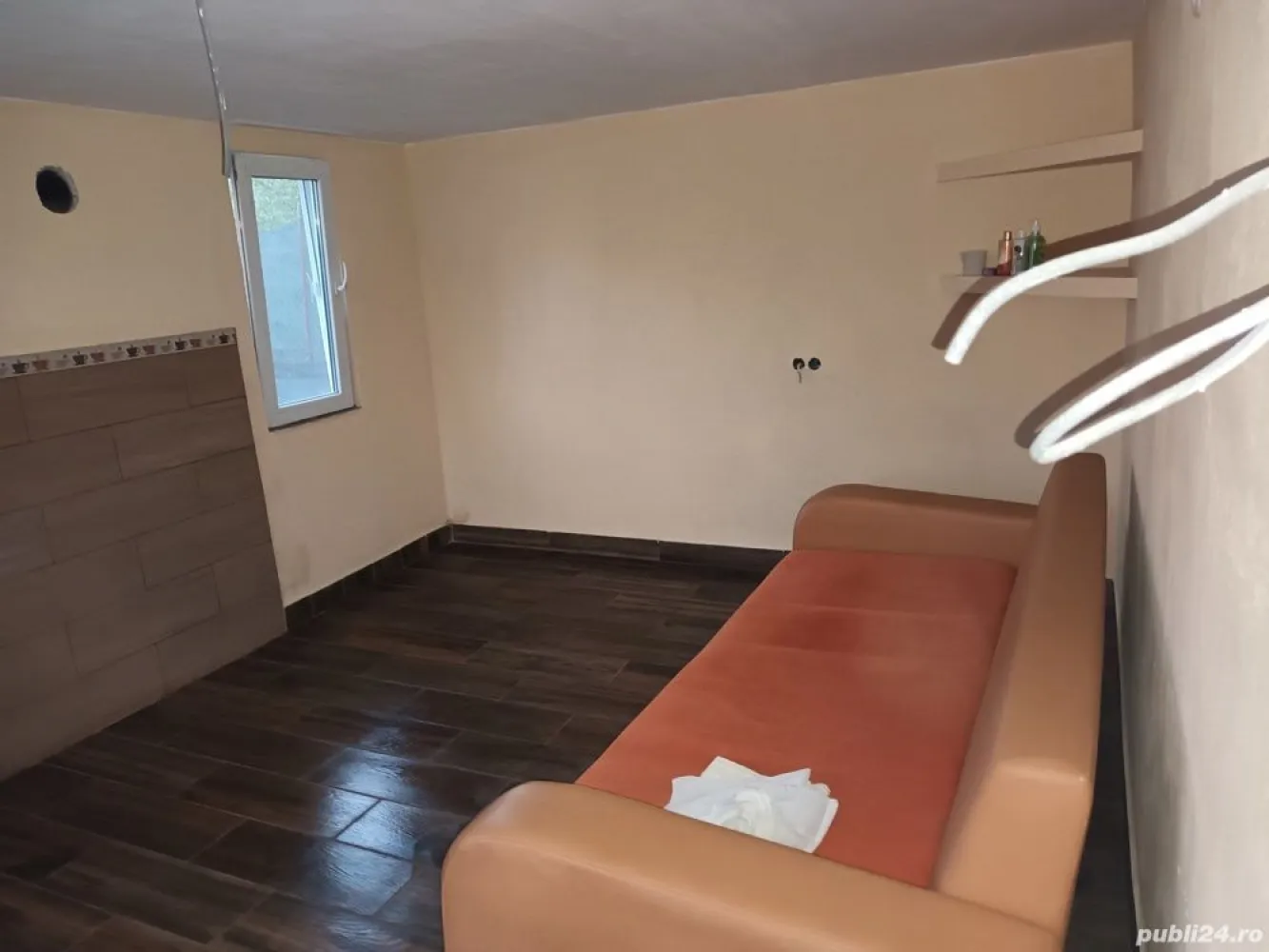 BRASADAS vinde casuta de vacanta in Ardud. - Agenția imobiliara BRASADAS vinde casuta de vacanta (cabana) in Ardud, cu teren de 4 ari.
In apropiere este o pescarie.
www.brasadas.com.