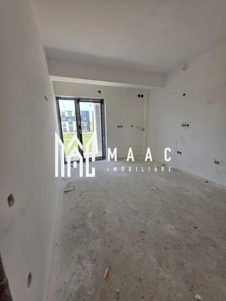Apartament 3 Camere I Doamna Stanca I La Cheie - MAAC Imobiliare vă invită să descoperiți un apartament situat într-un Ansamblu Rezidențial din Selimbar - Doamna Stanca. Acest Ansamblu este realizat dupa cele mai moderne principii arhitecturale. Termen de Predare: Februarie 2026 Prin intermediul MAAC Imobiliare, aveți posibilitatea de a deveni proprietarul acestui apartament modern. Profitați de oportunitatea de a investi într-un cămin care vă definește stilul de viață. Ansamblul dispune de mai multe tipuri de apartamente, la etaje diferite (parter/ etaje 1-6), suprafete diferite, compartimentate optim. Posibilitatea alegerii etajului! Locuintele cu 2 si 3 camere au in componenta un living cu bucatarie open space, 1 dormitor sau 2 dormitoare, hol de acces, baie cu geam de aerisire, balcon cu nisa de depozitare. Incalzire in pardoseala. Centrala proprie. Pret predare la alb : 95.000 euro + TVA Pret predare la cheie: 100.000 + TVA Pentru mai multe detalii și vizionări, vă rugăm să specificați ID-ul: CP2524440 }}