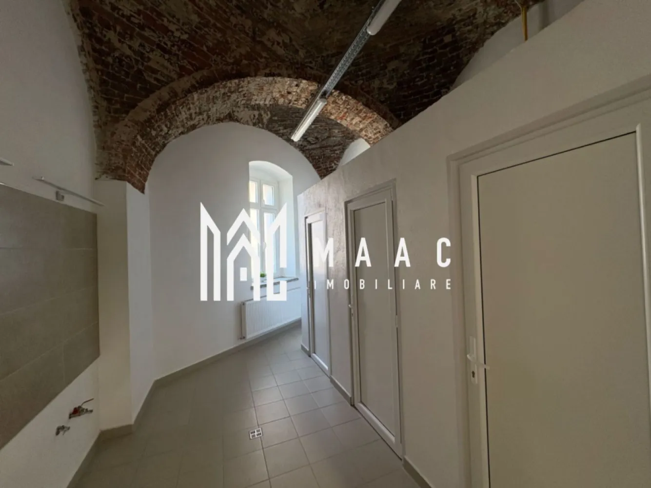 Proprietate ultracentrală cu potențial mixt – 1285 mp, acces dublu