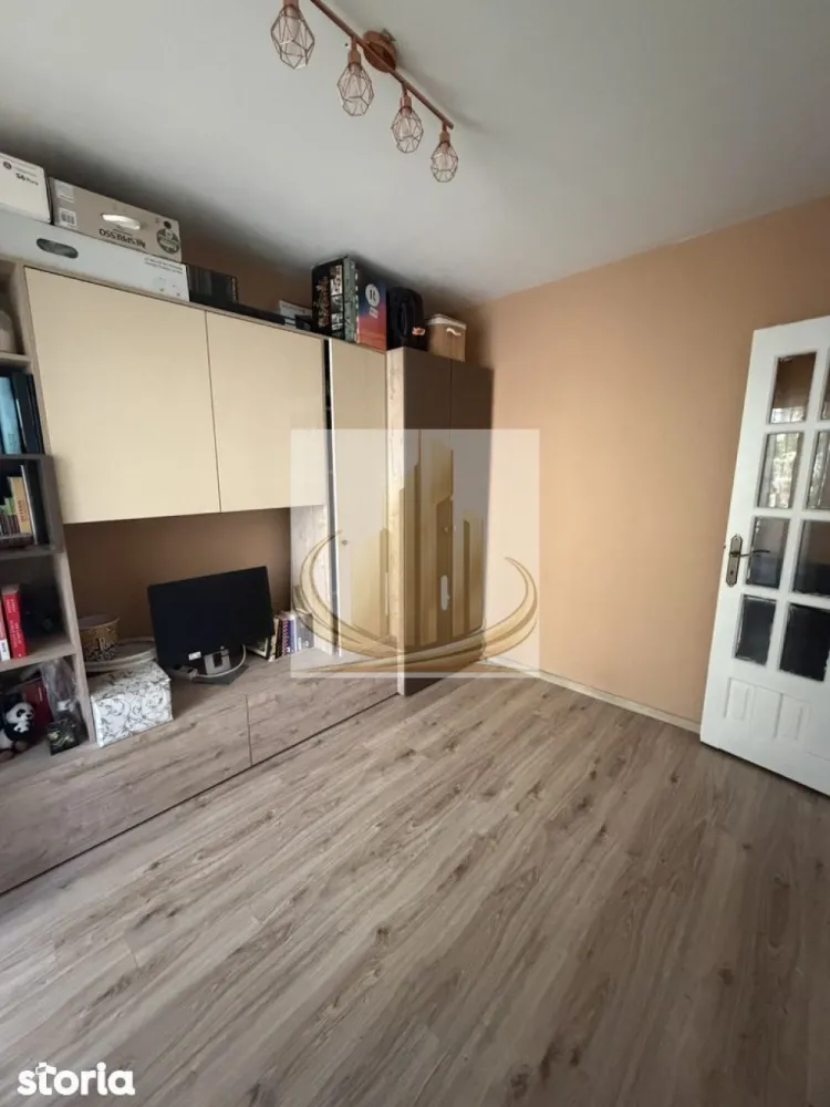 Apartament 3 camere | Zona Dacia | Etaj 2/4 | Confort & Locație Premiu