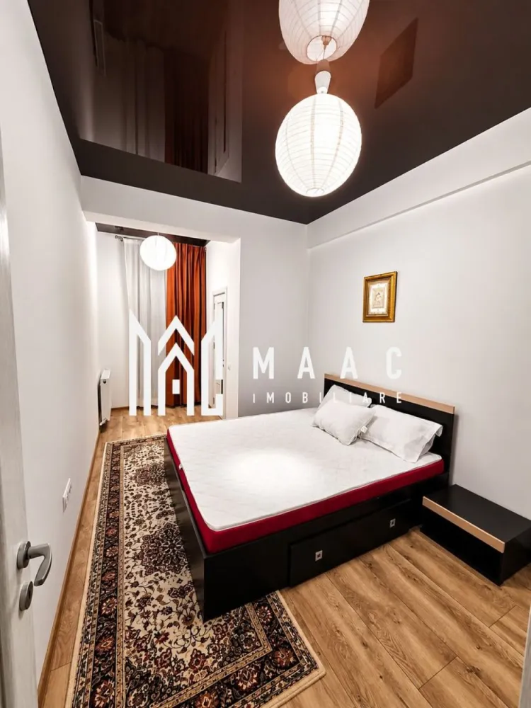 Apartament 3 camere | 70MPU | Doamna Stanca - MAAC Imobiliare vă propune spre închiriere un apartament modern cu 3 camere, complet mobilat și utilat, situat în Șelimbăr, în zona Dedeman. Ideal pentru o familie sau un cuplu care își dorește confort și spațiu generos.

Proprietatea, construită în anul 2018, se află la etajul 2 și se remarcă prin compartimentarea decomandată, curățenie și întreținere impecabilă, oferind un ambient plăcut și primitor.

Compartimentare:

living spațios și luminos
2 dormitoare
bucătărie complet utilată
2 băi
hol

Dotări și avantaje:

complet mobilat și utilat
loc de parcare inclus
apartament călduros și bine izolat
suprafață utilă de 70 mp
compartimentare practică și eficientă

Localizare:

zonă liniștită, cu acces facil către punctele de interes din oraș
în apropiere de magazine și centre comerciale

Condiții de închiriere:

preț: 500€/lună
garanție: echivalentul unei chirii lunare
disponibilitate: imediată

Pentru mai multe detalii sau pentru programarea unei vizionări, vă rugăm să ne contactați: ID CP3062968