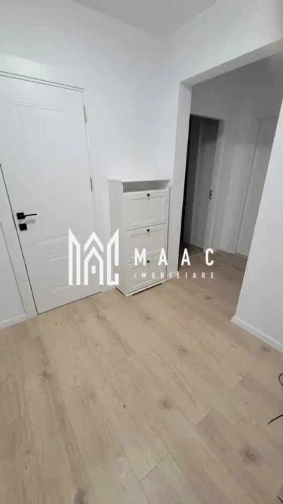Apartameent 2 camere | Etaj 1 | Balcon Inchis | Mihai Viteazu - MAAC Imobiliare vă propune spre închiriere un apartament cu 2 camere, situat în zona Mihai Viteazu , la etajul 1 din 9, într-un bloc îngrijit.

Locuința are o suprafață de 60 mp și a fost recent modernizată.

Compartimentare:
Living spațios
Dormitor
Bucătărie separată
Baie modernă
Dotări și beneficii:
Complet mobilat modern
Bucătărie complet utilată cu electrocasnice noi:
frigider mare
mașină de spălat vase
cuptor electric
plită
hotă
Centrală termică proprie
Mașină de spălat rufe
Baie modernă cu duș walk-in
Bloc îngrijit
Etaj 1 – acces facil

Pentru mai multe detalii sau programarea unei vizionări, nu ezitați să ne contactați specificand ID: CP3061392