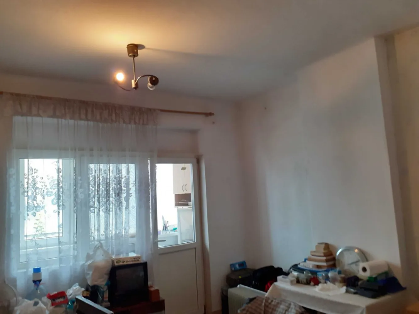 Ag BRASADAS vinde garsoniera inalta 28mp Et 3/4 Iancului. - Agenția BRASADAS vinde garsoniera inalta 28mp utili plus balcon 5mp inchis, in bloc constructie solida din caramida din 1940 fără risc seismic.
Proprietatea se afla în apropiere de ProTV.
Are o boxa inclusa și necesita renovare.

Pentru mai multe oferte accesați www.brasadas.com.