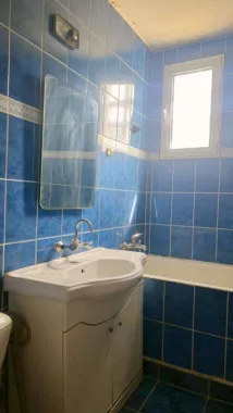 De vanzare apartament cu 3 camere Tiglina 1, 67.000 euro