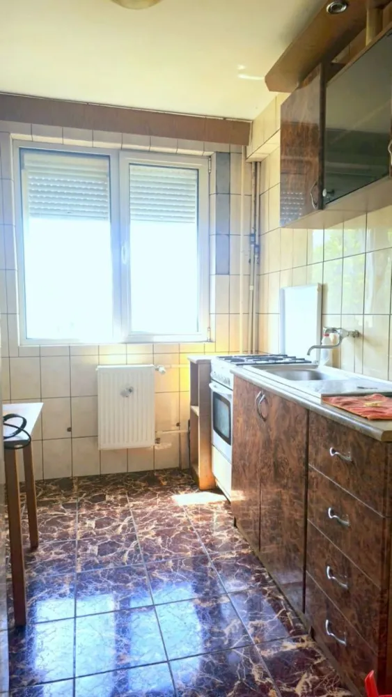De vanzare apartament cu 3 camere Tiglina 1, 67.000 euro