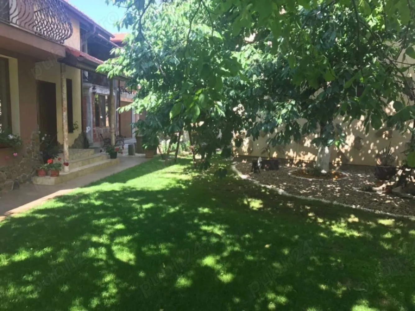 BRASADAS vinde casa individuala Lucian Blaga. - Agenția imobiliara BRASADAS vinde 2 case în suprafață de 180 m, respectiv 120 m și 2 spații comerciale de 160 m, respectiv 105 m , teren 1300 m, pe Bld. Lucian Blaga.
Pentru mai multe oferte accesați www.brasadas.com.