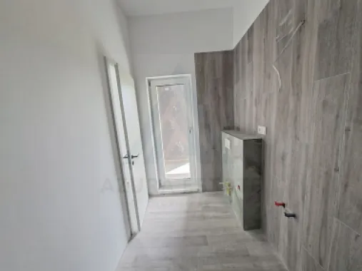 Casa premium cu teren 815 mp terasa balcon si garaj zona Selimbar