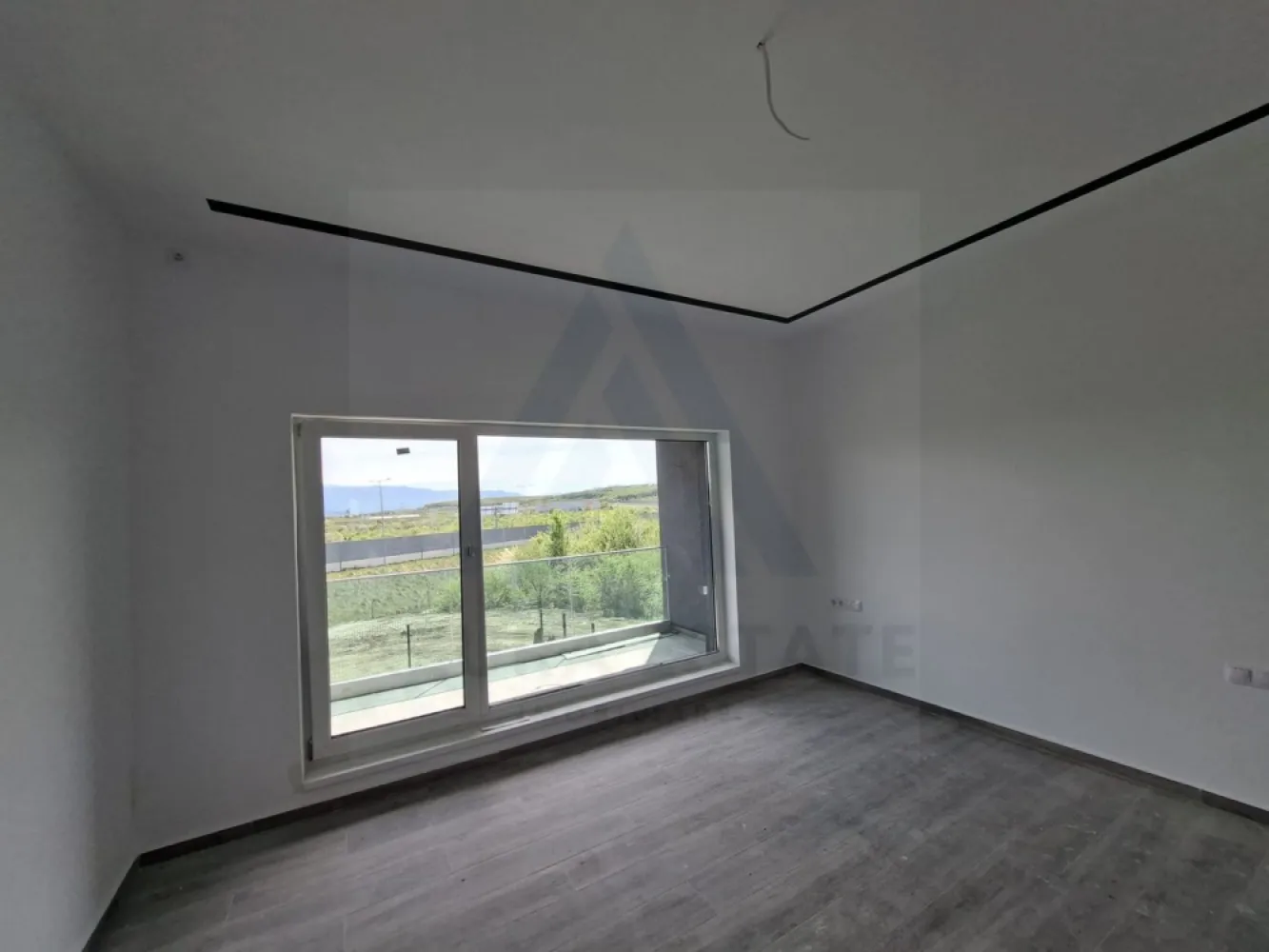 Casă moderna premium 195 mp utili cu garaj și teren 815 mp în Selimbar