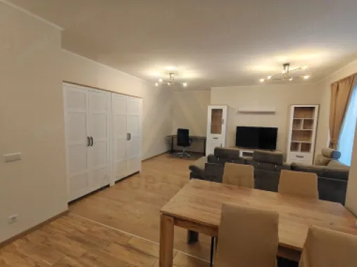 Apartament modern parcare si balcon prima inchiriere zona Turnisor