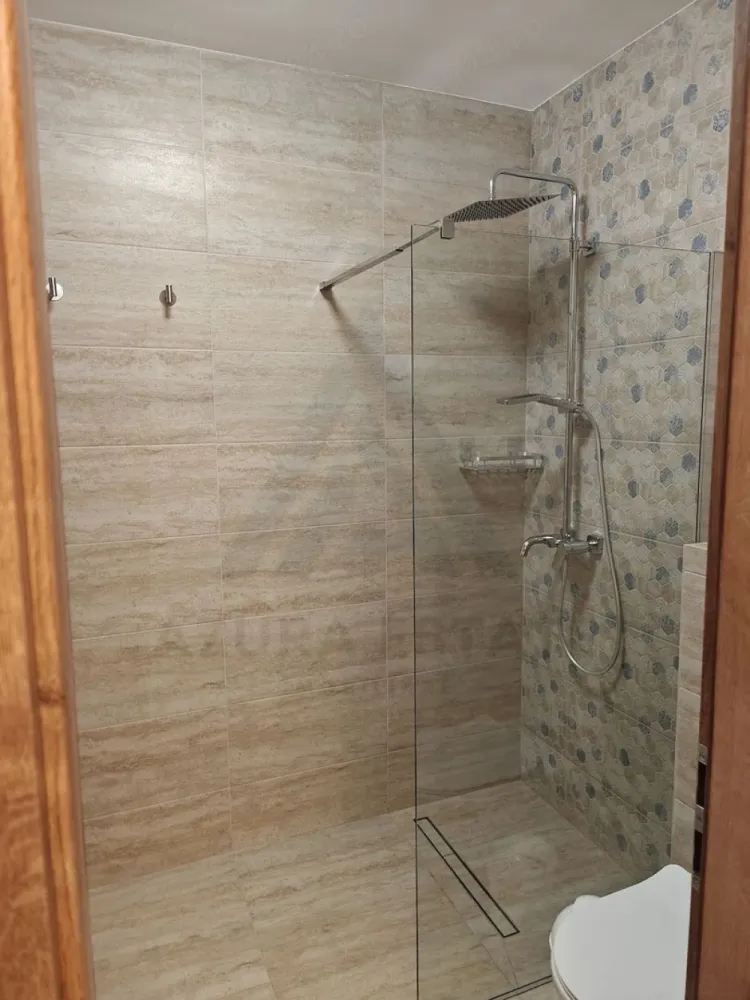 Apartament modern parcare si balcon prima inchiriere zona Turnisor