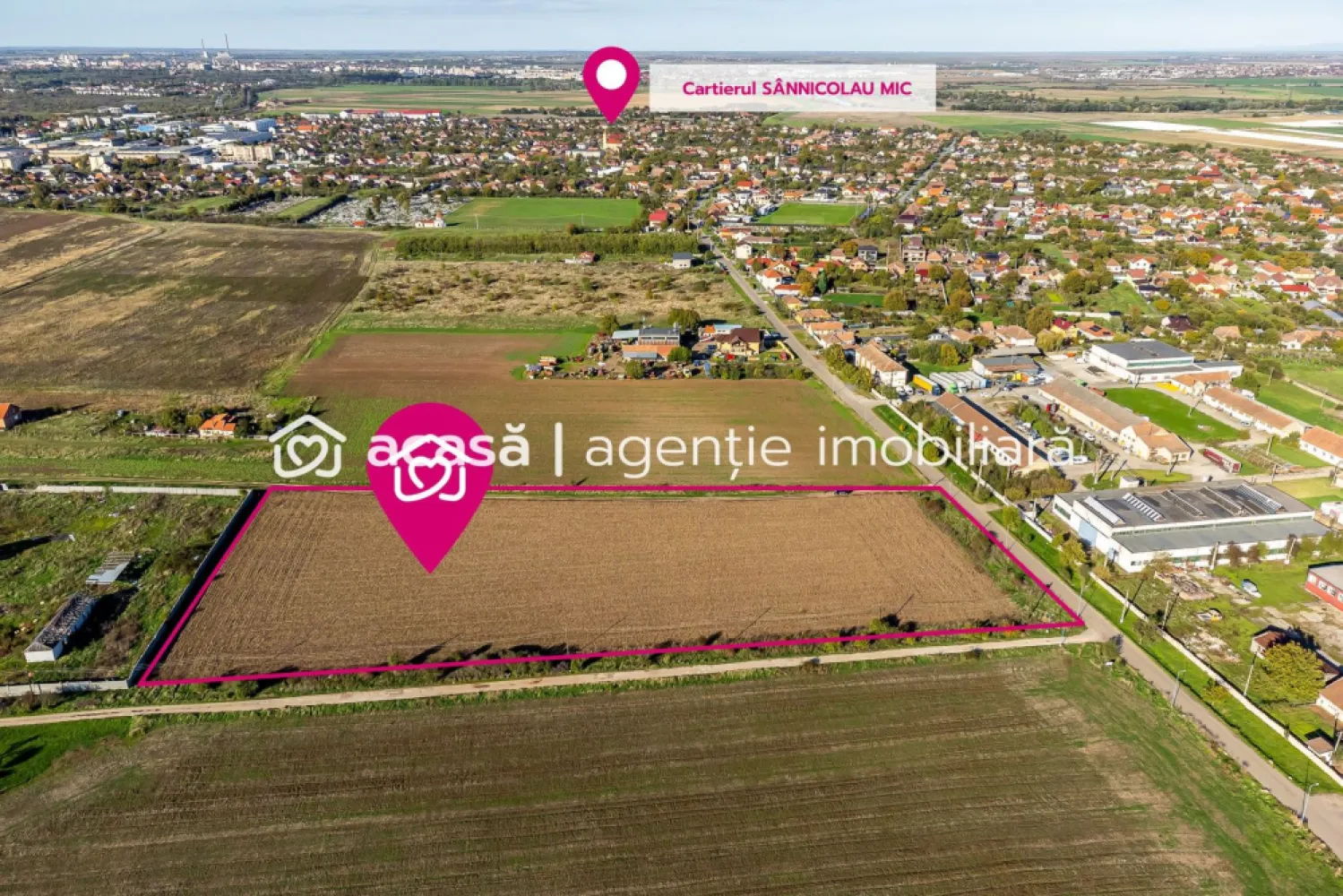 Teren de case în Sânnicolau Mic la 25 eur/mp - Vă oferim spre achiziție 19800 mp teren cu PUZ, ideal pentru construirea unui complex rezidențial nou de case în cartierul Sânnicolau Mic.
Cartierul Sânnicolau Mic va avea acces direct la șoseaua de centura Vladimirescu - Fântânele - Arad (Autostrada A1).
Terenul este ideal pentru un dezvoltator imobiliar ce dorește să vândă parcele de case.
Poate fi o opțiune și construirea de case și apoi vânzarea lor.

Terenul are utilități în zonă și acces direct la Strada Stefan Zarie pe un front de 77 ml.
În fotografii aveți și parcelarea terenului conform PUZ.
31 parcele de teren de case cu o suprafață medie de 482 mp.

Îndicatori din PUZ:
CUT: max 1,2
POT: max 40%
Regim de înălțime: max S/D+P+1E
H max cornișă/atic: 9m
H max coamă: 12 m

Terenul se vinde fără puncte de branșare la utilități dar cu PUZ rezidențial finalizat.
Comision zero.
Terenul se vinde de pe persoana juridică. Prețul nu include TVA.

Pentru detalii apelați: 0721356746 Florin Moș

Birou: ACASĂ | Agenție imobiliară Arad 
Adresă: Bulevardul Decebal 2, Arad 310133