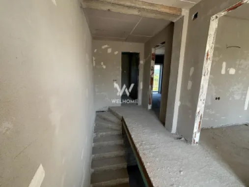 Viața la casă, liniște și munți la orizont – Duplexuri noi în Mohu