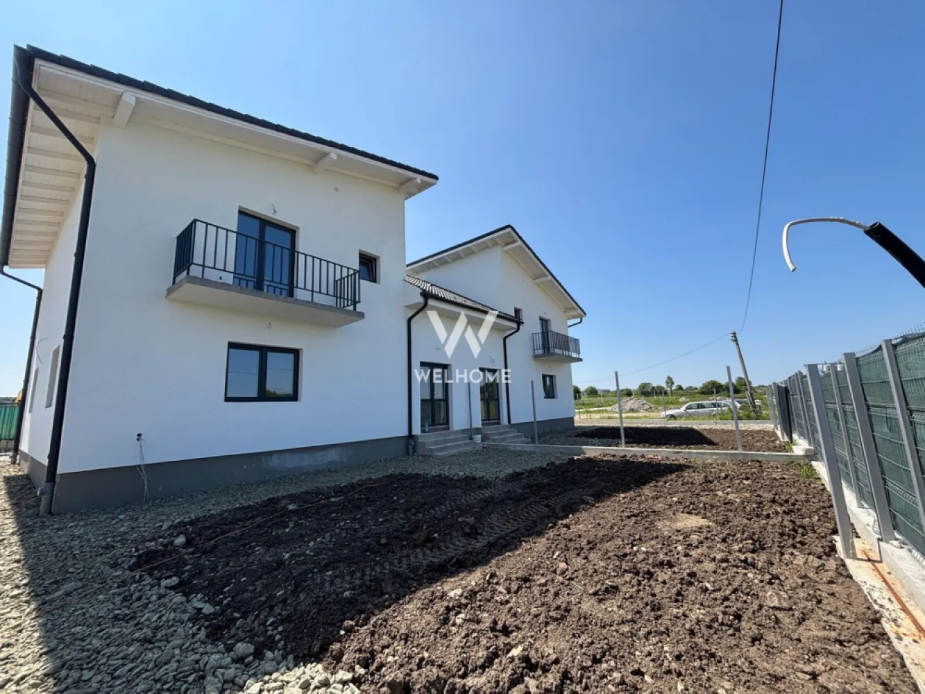 Viața la casă, liniște și munți la orizont – Duplexuri noi în Mohu