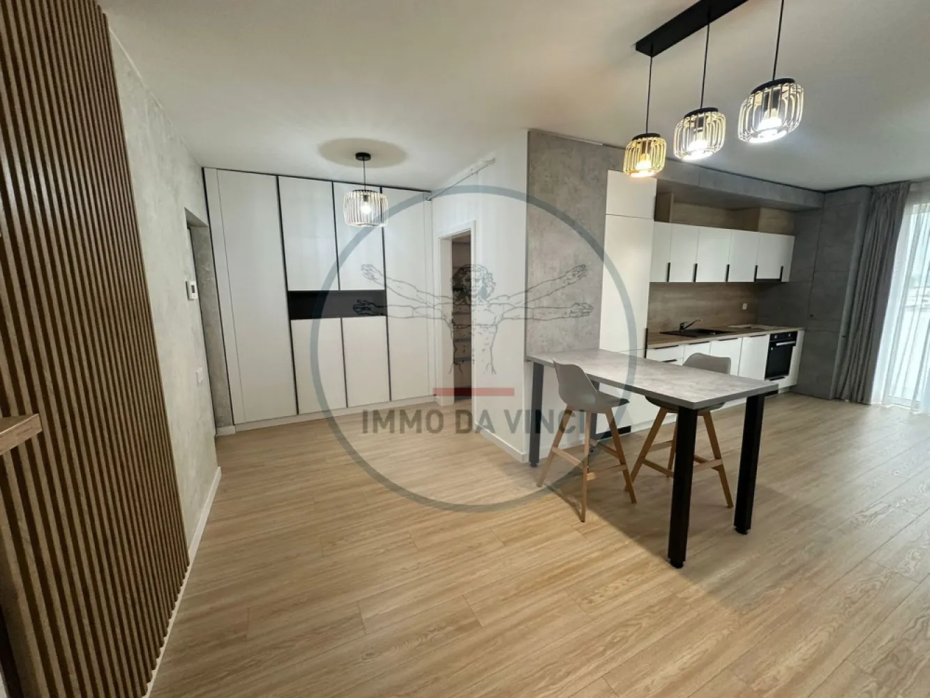 Apartament 2 camere LUX Zona Marasti Bloc NOU - ❌---DE INCHIRIAT---❌
⚠️---Zona Marasti BLOC NOU---⚠️
Apartament 2 camere , etaj intermediar
🛏️1 Dormitor | 🍲Living + Bucatarie | 🛀Baie | 🏝️1 Balcon
Apartamentul este complet mobilat si utilat modern, inclazire in pardosea, aer conditionat.
Locatie la 50m de statie de autobus, 10 minute pe jos de FSEGA, 15 min pe jos Iulius Mall.
Supermarket si cafenea la parterul blocului.
Disponibil imediat.
Contact : 0756 935 933