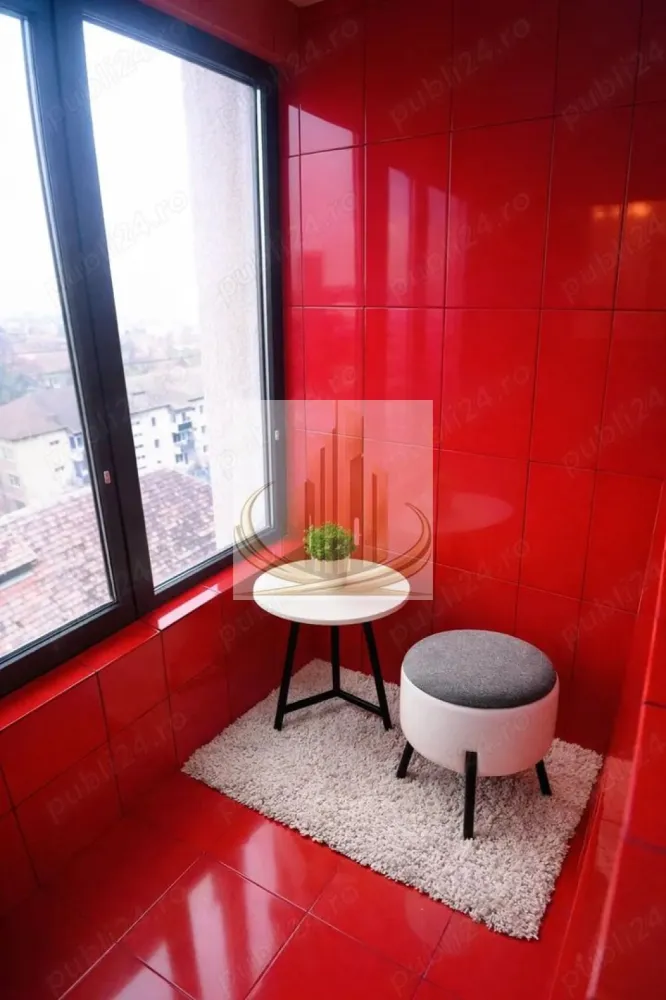 1 Cameră | Renovat complet | zona Take– IPJ/ISHO | Ideal investitie - Grand Mobilis Imobiliare vă propune spre vânzare o garsonieră complet renovată, situată într-o zonă centrală de top, în imediata apropiere de IPJ și complexul rezidențial ISHO Timișoara.

Datorită poziției și amenajării, proprietatea este pregătită pentru utilizare imediată, fiind o alegere excelentă atât pentru locuit, cât și pentru investiție.

📐 Detalii proprietate:
Suprafață utilă: 31 mp (cu balcon inclus)
Etaj: 8 – liniște, lumină naturală și vedere deschisă
Balcon închis, integrat eficient în spațiul locuinței
🏢 Renovare completă & dotări:
Renovare integrală – fără investiții suplimentare
Instalații electrice și sanitare din cupru
Izolație exterioară – confort termic sporit
Tâmplărie PVC cu geam termopan
Finisaje moderne: parchet laminat, gresie, faianță
Mobilier realizat la comandă
Pat matrimonial (160x200) cu saltea memory foam
Canapea din piele
Bucătărie complet echipată
Aer condiționat cu WiFi
Mașină de spălat
Apometre cu citire radio
Țeavă de gaz pe hol – posibilitate montare centrală proprie

👉 Se vinde complet mobilată și utilată, ideală pentru mutare sau închiriere imediată.

📍 Locație – punctul cheie:
Zonă centrală, cu acces rapid către tot orașul
La câteva minute de Universitatea de Medicină
În imediata apropiere: magazine, restaurante, farmacii, bănci
Transport în comun chiar lângă bloc
Acces facil către toate punctele de interes
💼 De ce merită:

✔️ Ideală pentru un cuplu sau persoane singure
✔️ Perfectă pentru studenți (UMF)
✔️ Investiție sigură, cu cerere foarte mare la închiriere
✔️ Apartament „gata de bani” – fără costuri suplimentare
!
📞 Pentru detalii și vizionări, echipa Grand Mobilis Imobiliare vă stă la dispoziție!
ID Intern: CP3070363