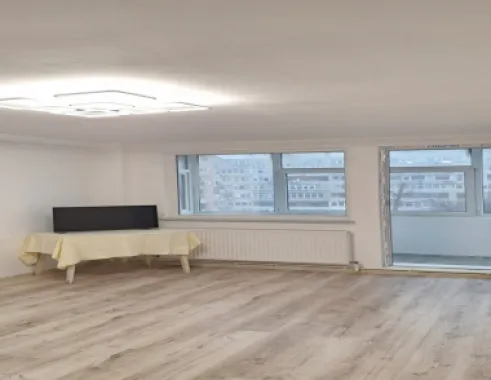 Vand apartament central, 2 camere, renovat complet cu centrala proprie