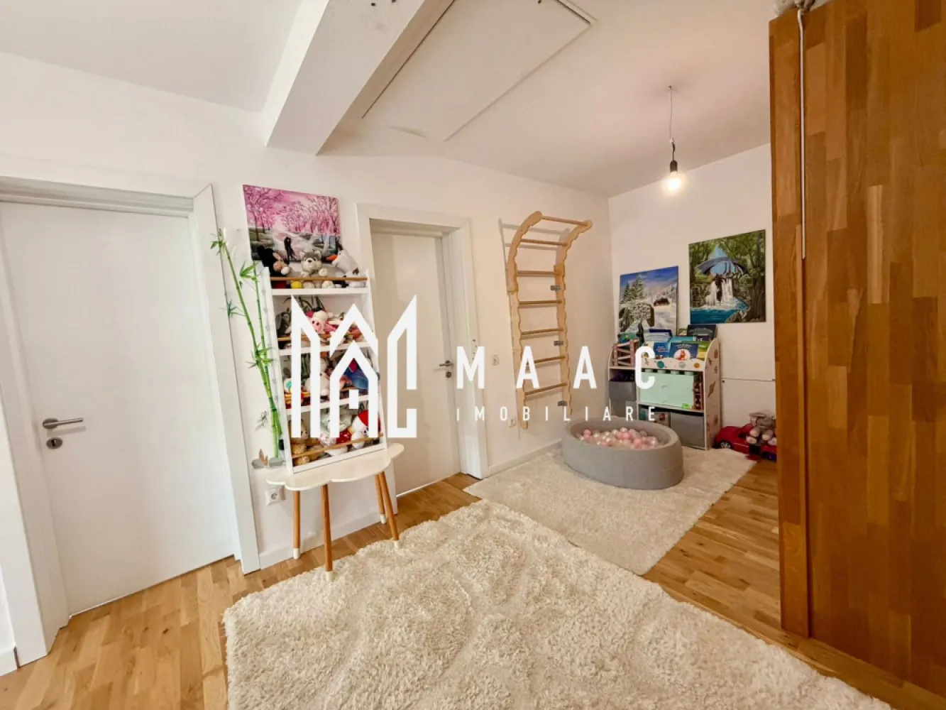 Casă individuală | 4 Camere | 124 MPU | Cristian