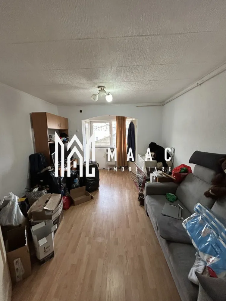 Garsonieră I Etaj 1 I Trei Stejari - Promenada Mall - 🏡 MAAC Imobiliare îți propune o garsonieră cu potențial, în zona Trei Stejari – o locație excelentă pentru investiție! 📍Poziționată la etajul 1 din 4, această garsonieră se află în imediata apropiere a celor mai importante puncte de interes din Sibiu: 🛤️ Gara Sibiu 🛍️ Promenada Mall 🏥 Spitalul Județean 🏫 Cele mai bune școli și licee 🚌 Stații de transport în comun 🏛️ Centrul Istoric 🛒 Kaufland – la doar câțiva pași ✨ Compartimentare eficientă: • Dormitor luminos • Chicinetă • Baie proprie ☀️ Orientare sud-estică – lumină naturală pe tot parcursul zilei. 🔧 Locuința necesită renovare, oferind posibilitatea de a fi personalizată complet după gustul și nevoile viitorului proprietar. 📐 Spațiul ideal pentru un tânăr profesionist, student sau ca investiție pentru închiriere în regim hotelier sau clasic. 📞 Pentru mai multe detalii și vizionări, precizati telefonic ca ati vazut anuntul cu ID: CP2494726 }}