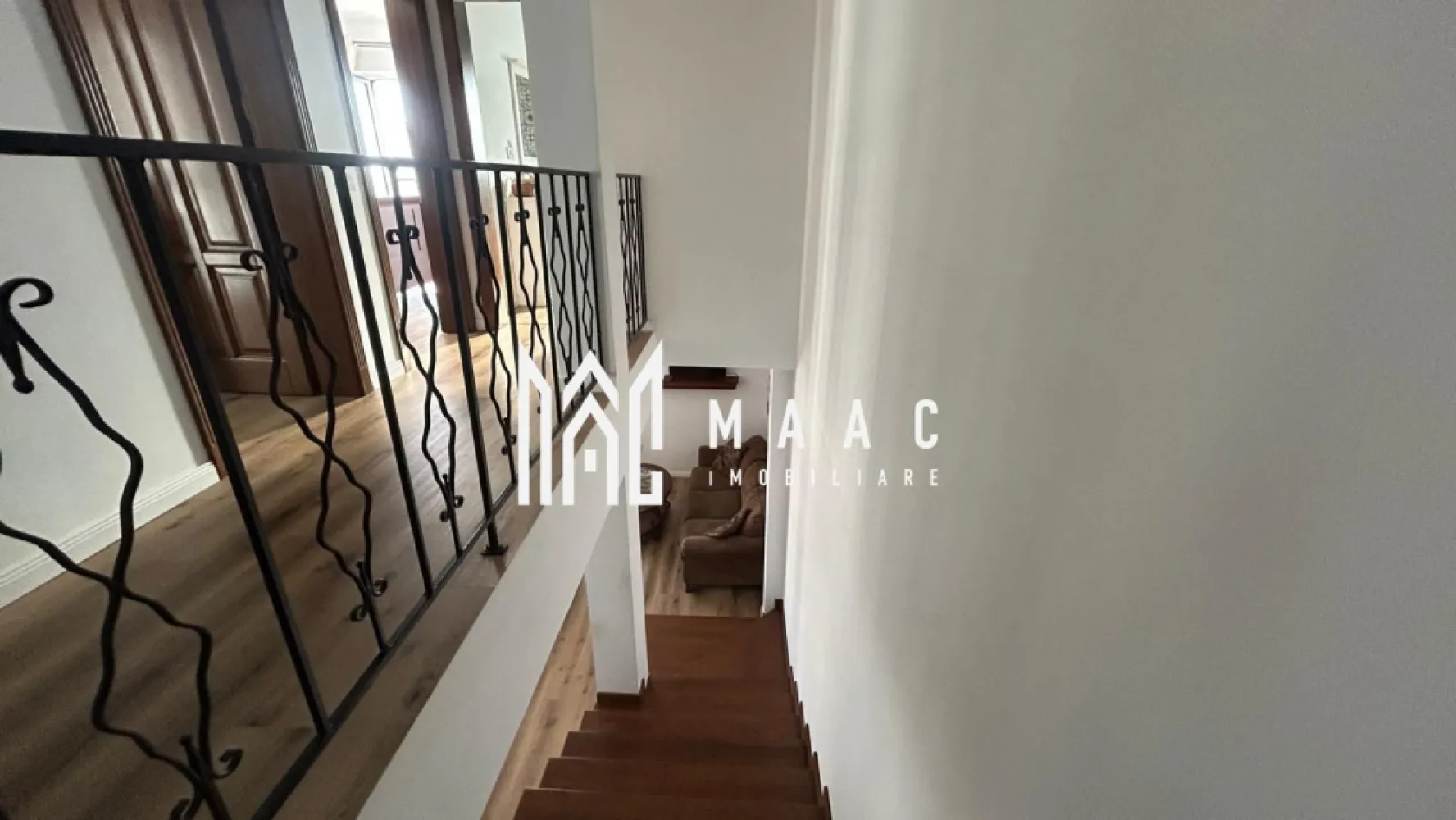 Casă 4 camere I 120 MPU I Curte proprie | Calea Cisnădiei