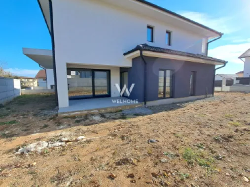 Casa Sibiu, Selimbar - 5 camere, 3 bai, garaj -