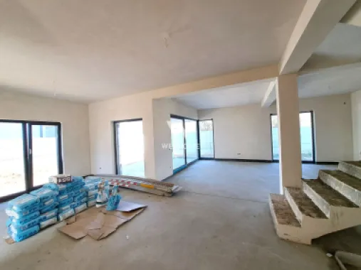 Casa Sibiu, Selimbar - 5 camere, 3 bai, garaj -