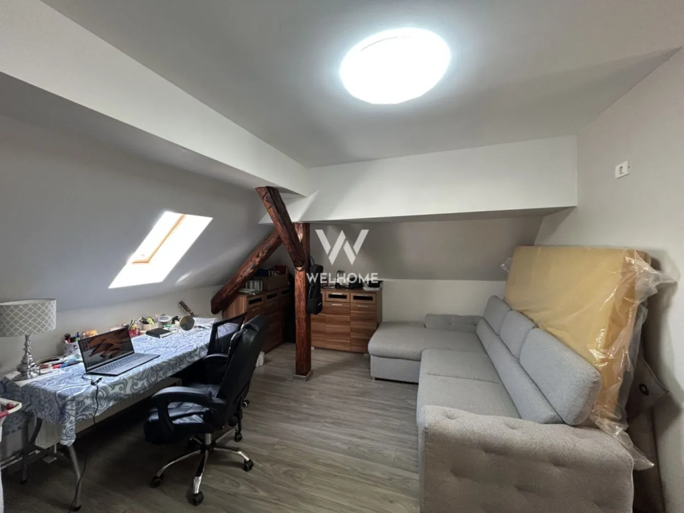 Casa individuala in Lazaret, langa Hotel Hermanns, la cheie